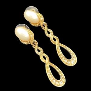 Vintage Trifari Pearl Drop Rhinestone Pierced Earrings